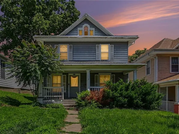 2221 Faraon St, Saint Joseph, MO 64501