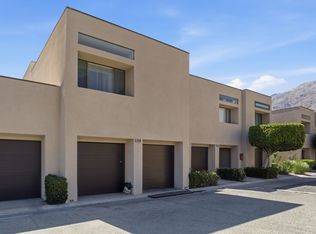 891 S Village Sq, Palm Springs, CA 92262