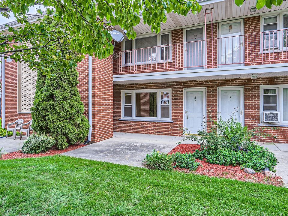 1st image of 101 Dover Dr APT 2