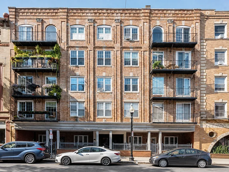 440 Hanover St #5D — Photo 11