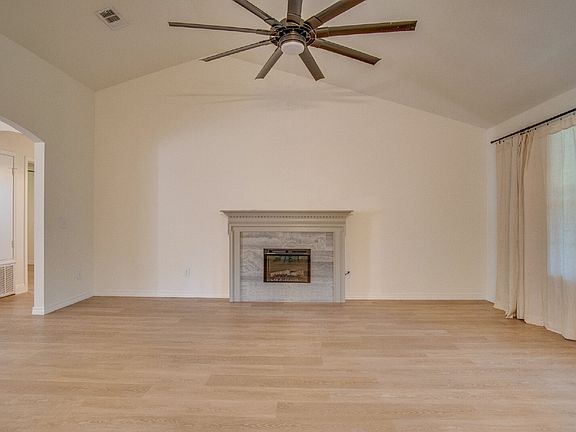 5th image of 174 Emmons Ln