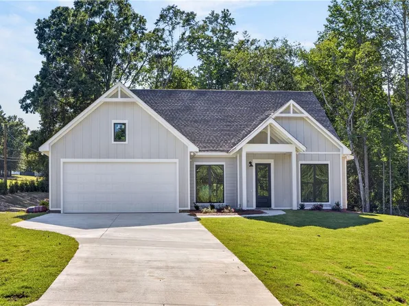 75 Lee Road 2058, Salem, AL 36874