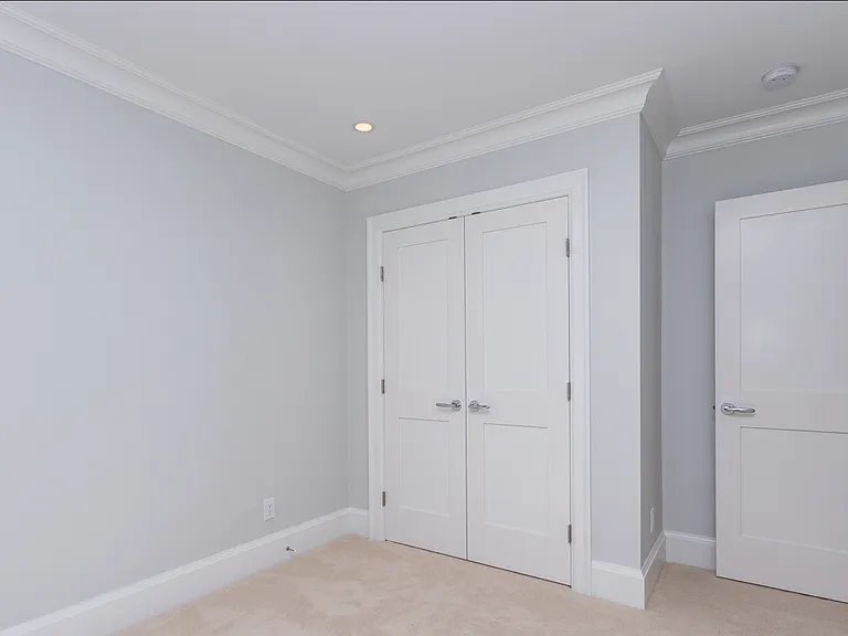 2195 Jefferson Ave — Photo 7