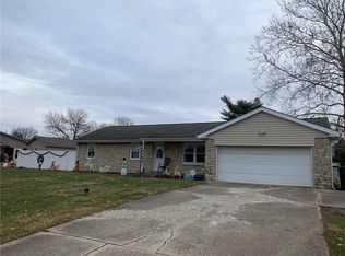 15217 N Bluff Rd, Edinburgh, IN 46124