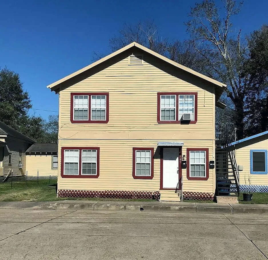 2 bed, 742 sqft, $850 — Photo 1