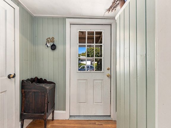 3rd image of 33 Archer Rd