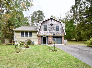 50 Serpentine Dr E, Bayville, NJ 08721