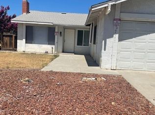 2711 Villa Dr, Merced, CA 95340