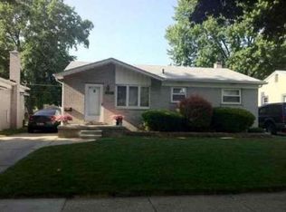 22443 Francis St, Saint Clair Shores, MI 48082