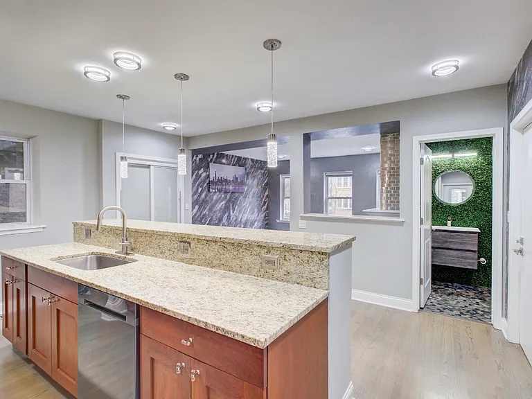 2057 W Fargo Ave #1 — Photo 6
