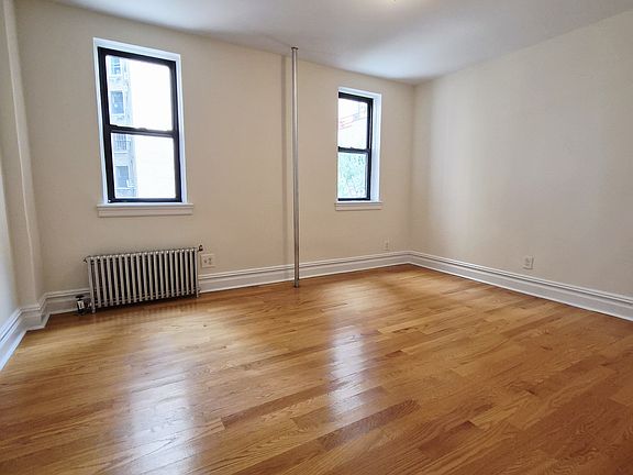 3rd image of 339 W 85th St APT 24