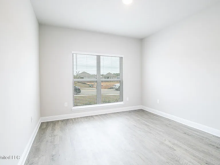 5209 Fairbury Way — Photo 11