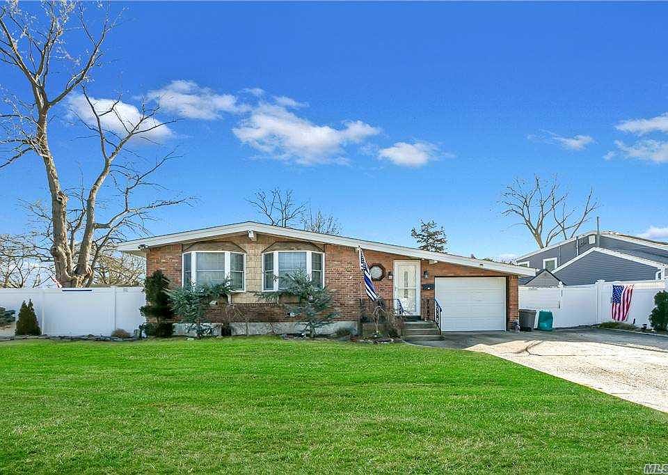 1st image of 49 Cheryl Dr