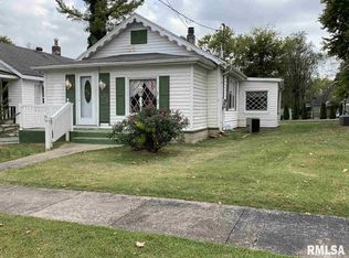 204 Douglas St, Anna, IL 62906