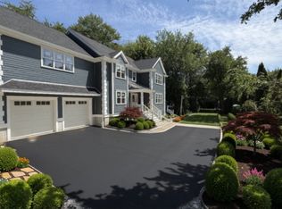 53 Beechwood St, Cohasset, MA 02025