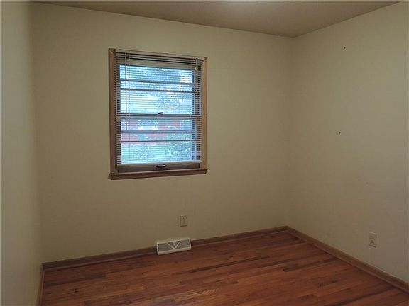 5th image of 1407 S Park Ave
