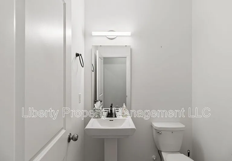 472 Copperleaf Dr — Photo 4