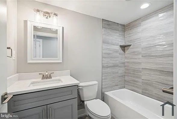 2429 N 3rd St #1 — Photo 16