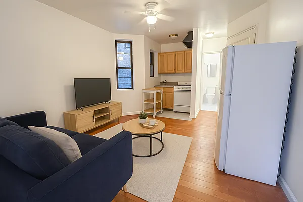 Rented by Union Square Property Management | media 6