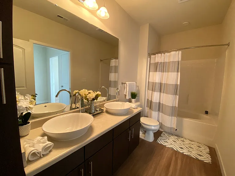 Aventura at Maryland Oaks — Photo 51