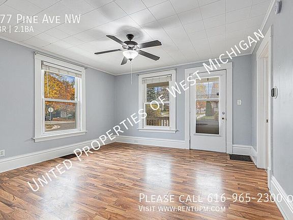 4th image of 977 Pine Ave NW