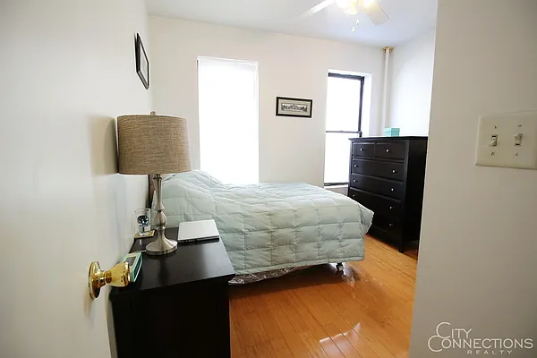 Rented by City Connections Realty | media 15