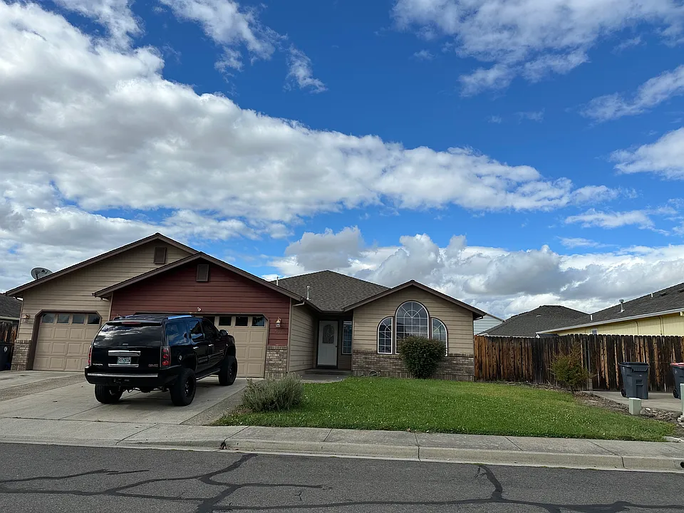 2337 Jeremy St
