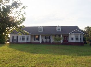 735 N County Road 33, Ashford, AL 36312