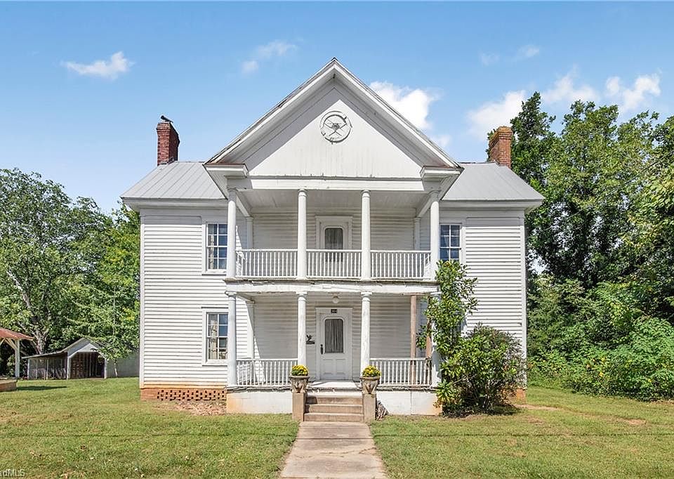 304 W Main St, East Bend, NC 27018 Zillow