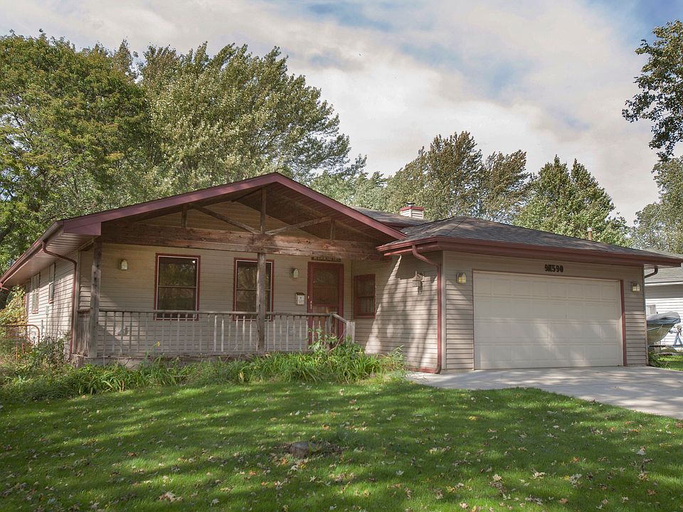 9N590 Flora Dr. Elgin, IL 60123