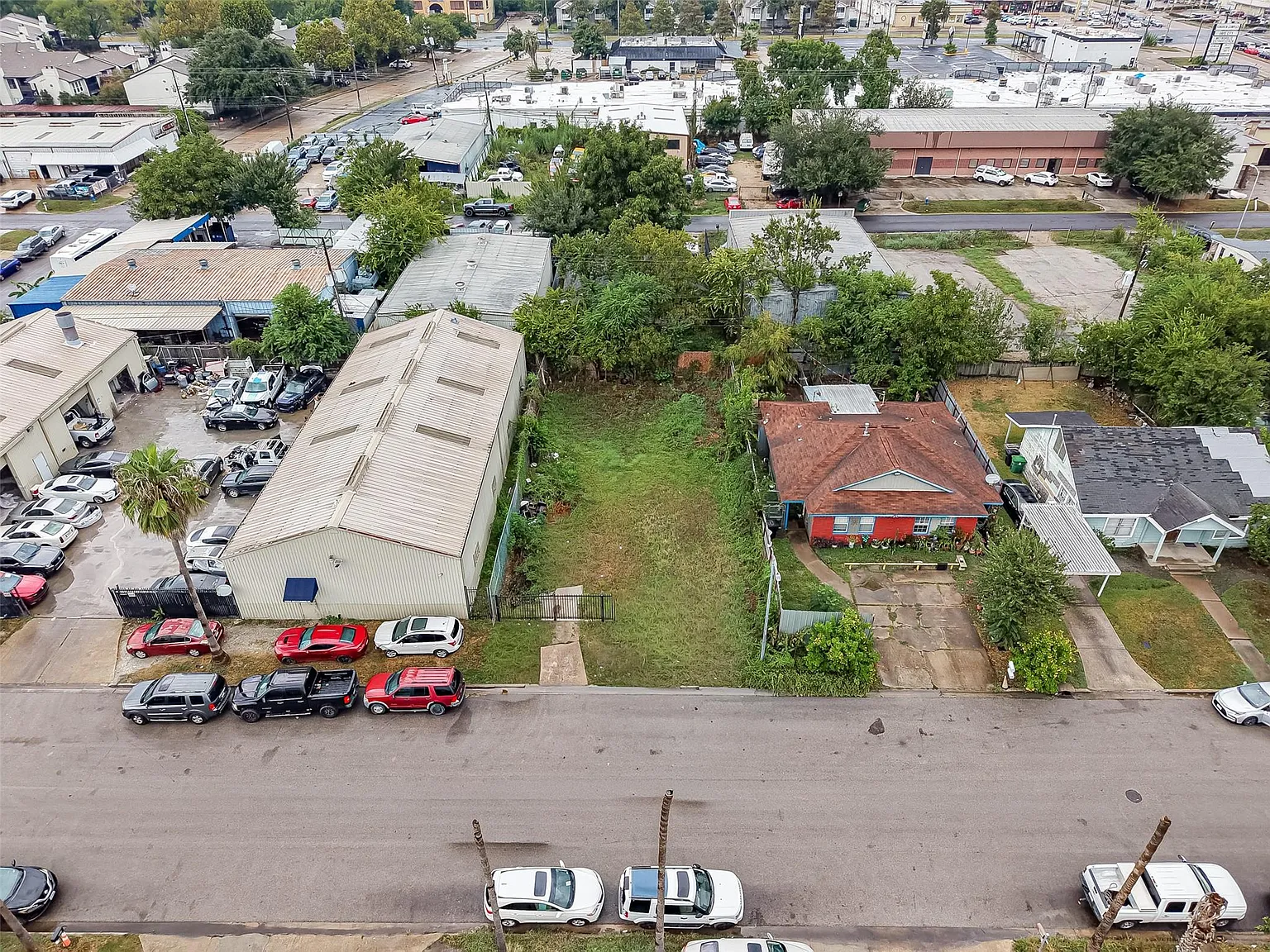 Studio, 1100 sqft, $1,700 — Photo 4