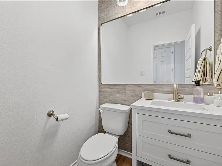2921 Dixondale Dr — Photo 14