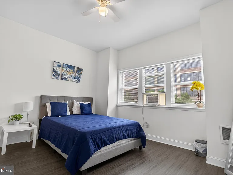 3138 W Allegheny Ave #B — Photo 18
