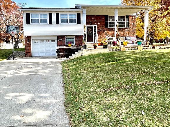 3rd image of 118 Stolze Dr
