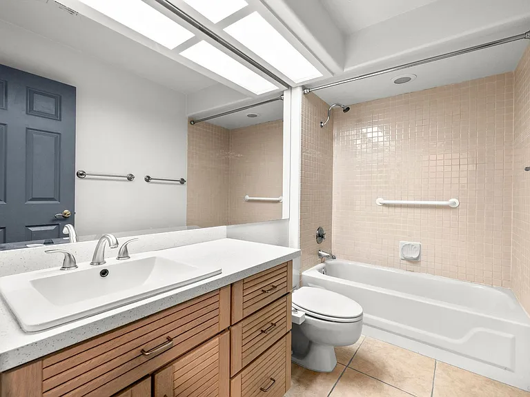 7600 Painted Dunes Dr — Photo 23