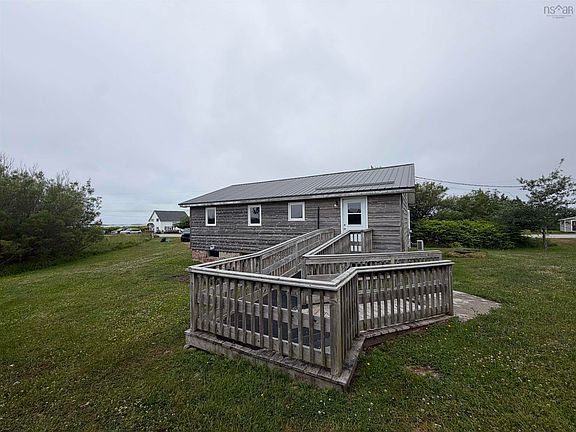 3rd image of 39 Smith Ln