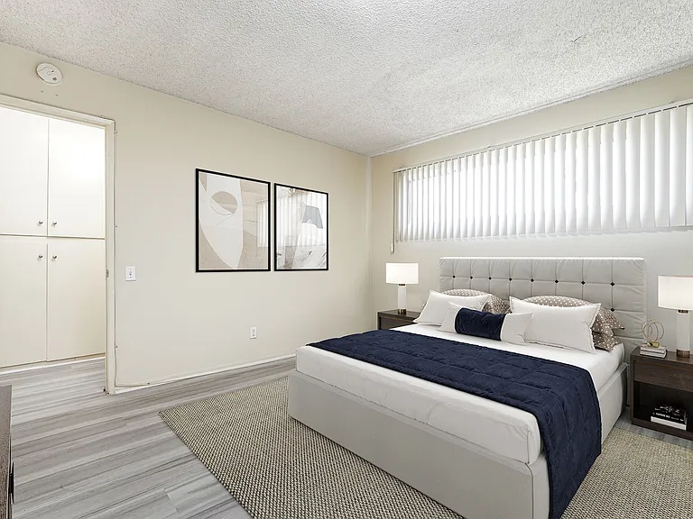 530 N Wilson Ave #15 — Photo 4