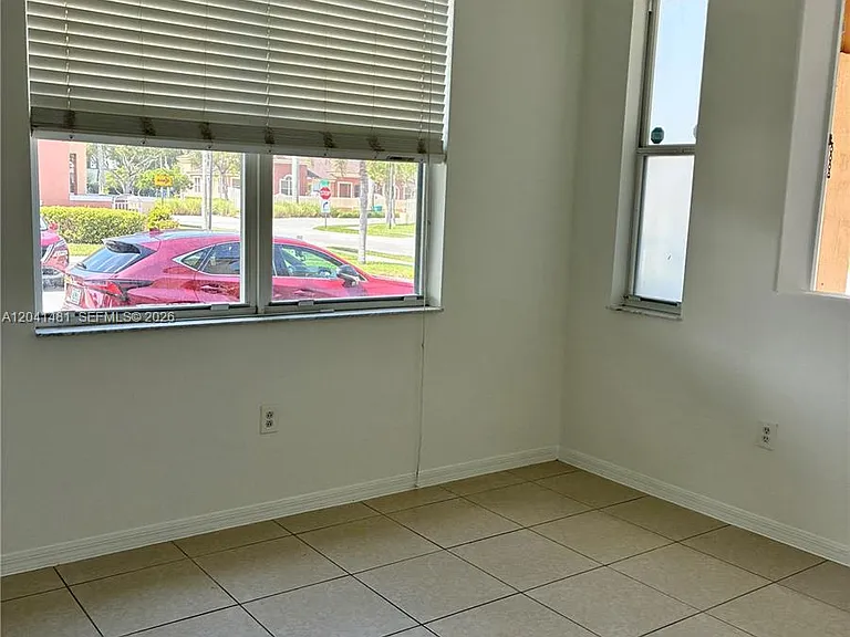 23751 SW 110th Ave — Photo 5