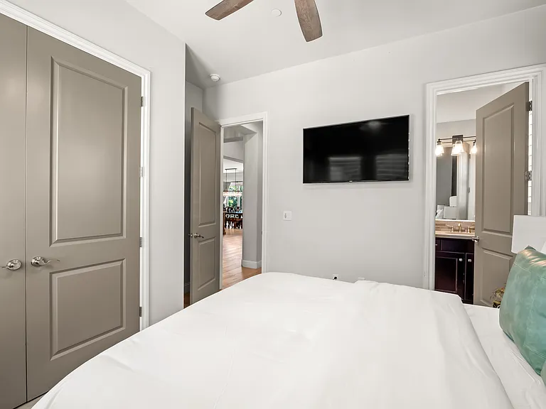 11865 N Ridgeway Dr — Photo 20