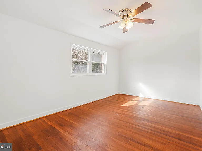 6212 Carters Ln — Photo 26