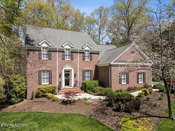 203 Franklin Pl, Clinton, TN 37716