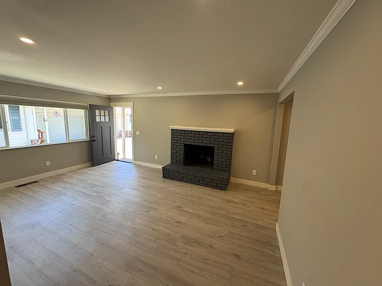 611 Nason St #613 — Photo 5