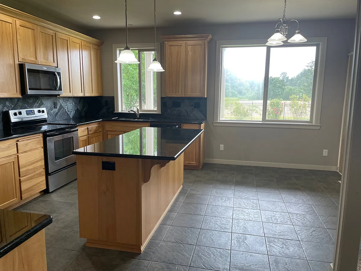 Building Photo - 2175 Mayfly St