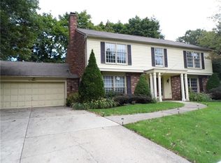 100 Christler Ct, Coraopolis, PA 15108