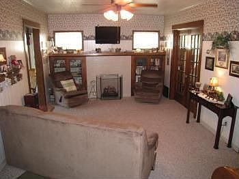 3rd image of 1129 Dougherty Pl NW
