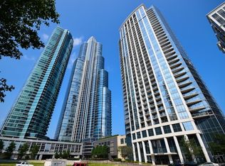 1235 S Prairie Ave #94, Chicago, IL 60605