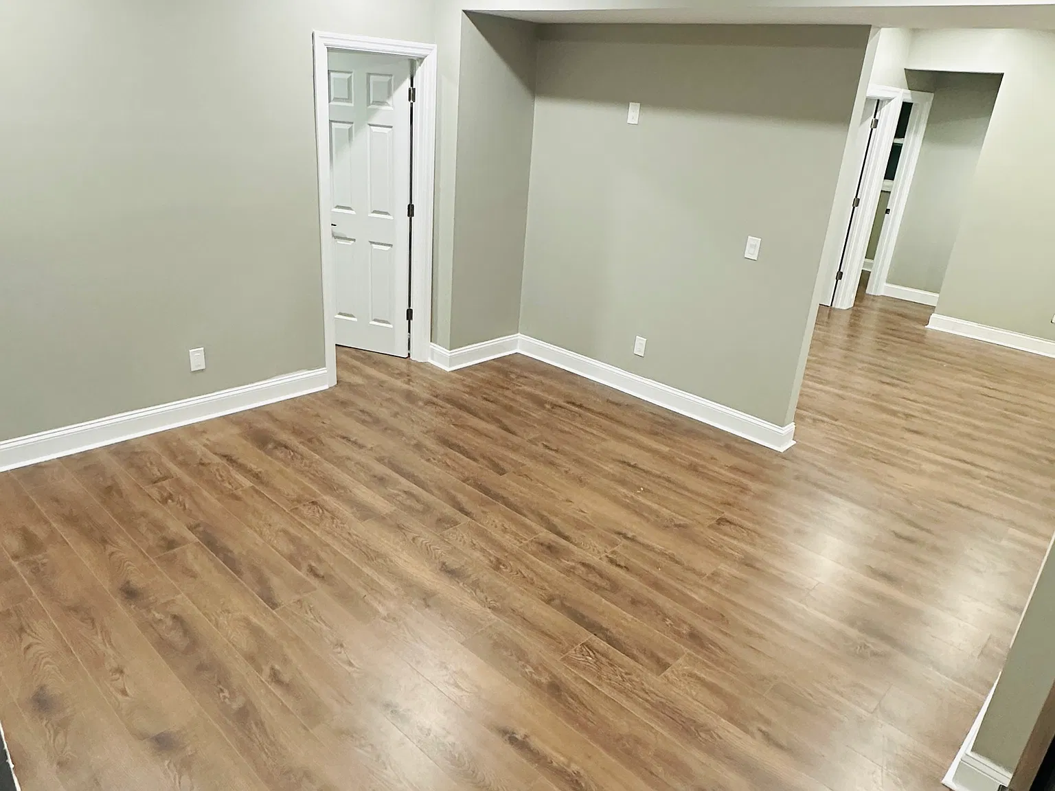 3 bed, 1200 sqft, $2,800 — Photo 3