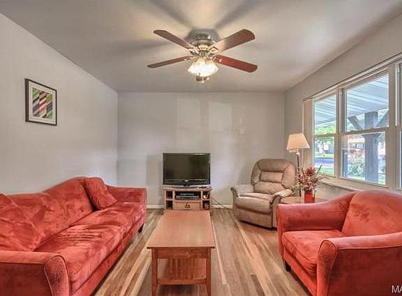 2nd image of 5561 Valleyside Ln