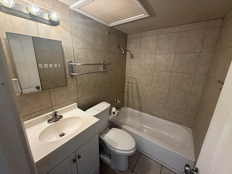 312 W Rentz St #89 — Photo 14