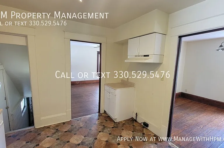 1133 5th Ave — Photo 20
